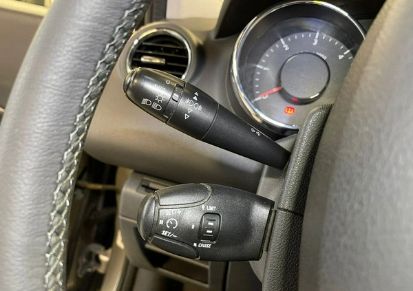 Peugeot 3008 cena 28500 przebieg: 186000, rok produkcji 2010 z Nowa Dęba małe 704